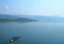 800px-Bilecko_Jezero.jpg